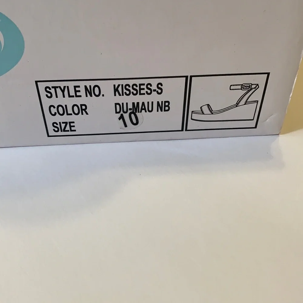 Size 10 Woman Tan Suede Wedges. - Picture 2 of 4